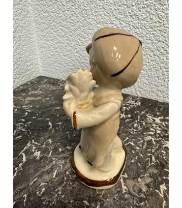 Статуэтка «Девочка с козочкой»