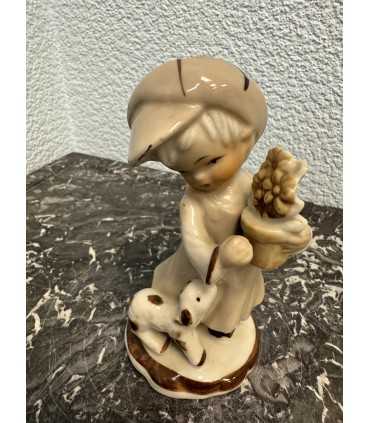 Статуэтка «Девочка с козочкой»