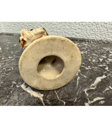 Статуэтка «Мальчик с поросятами"