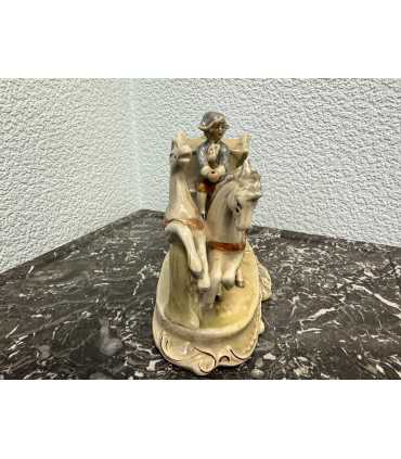 Статуэтка "Королевская карета"