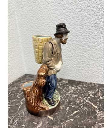 Статуэтка "Мужик с корзинкой"
