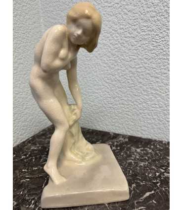 Девушка обнаженная