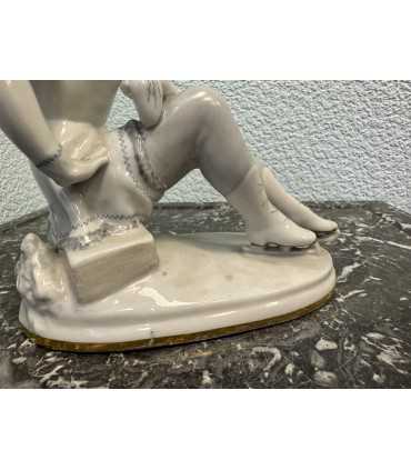 Статуэтка "Фигуристка-физкультурница"