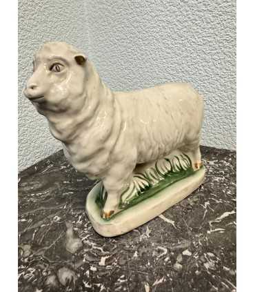 Статуэтка "Овечка"