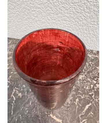Стакан красного стекла