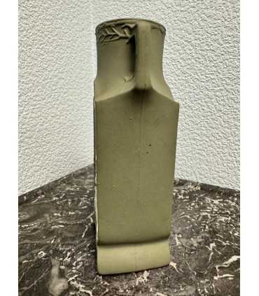 Ваза оригинальной формы