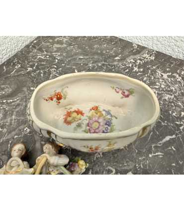 Шкатулка "Дети в цветах"