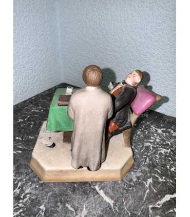 Статуэтка "Суд станового"