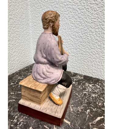 Статуэтка "Мужик с балалайкой"