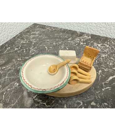 Статуэтка "Солонка в виде миски"