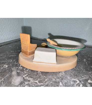 Статуэтка "Солонка в виде миски"