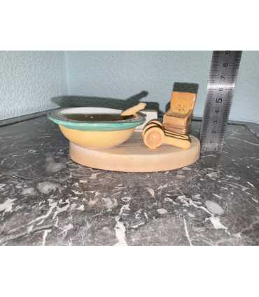 Статуэтка "Солонка в виде миски"