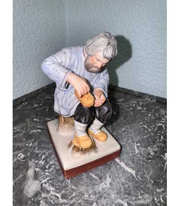 Статуэтка "ЛАПОТНИК"