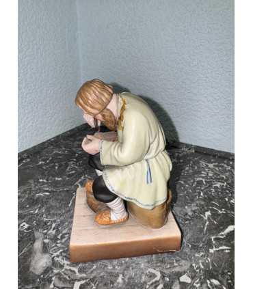 Статуэтка "ЛАПОТНИК"