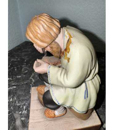 Статуэтка "ЛАПОТНИК"