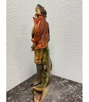 Статуэтка "Мальчик с собакой"