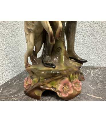 Статуэтка "Мальчик с собакой"