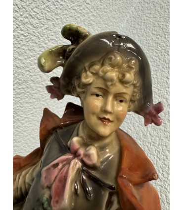 Статуэтка "Мальчик с собакой"