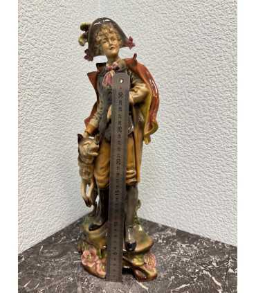 Статуэтка "Мальчик с собакой"