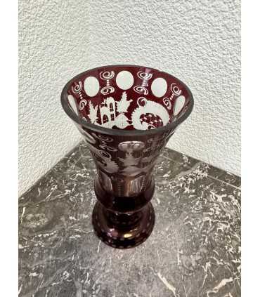 Стакан красного стекла