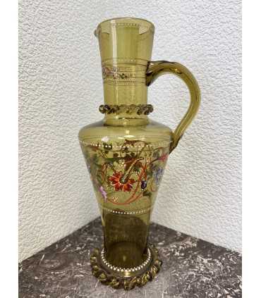 Кувшин и два стакана