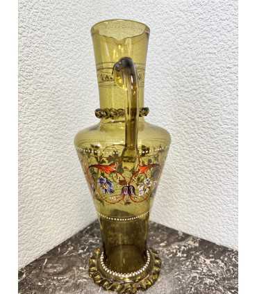 Кувшин и два стакана