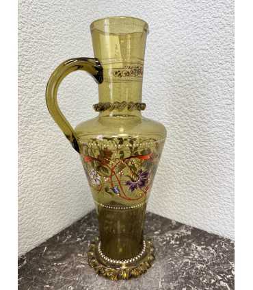 Кувшин и два стакана