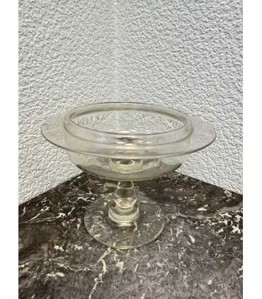 Конфетница на ножке