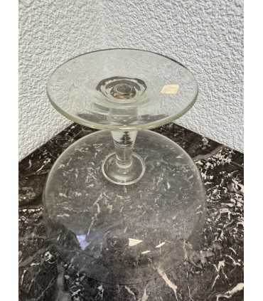 Конфетница на ножке