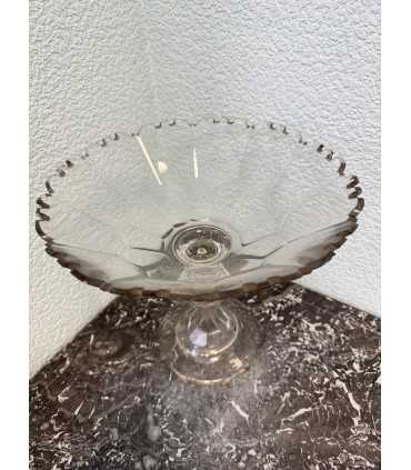 Конфетница на ножке