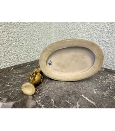 Статуэтка "Богиня с цветами"