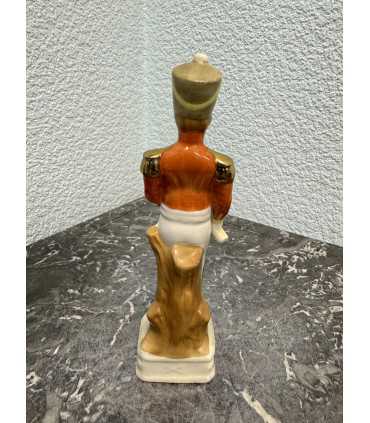 Статуэтка офицер гусар наполеоновской армии