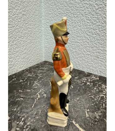 Статуэтка офицер гусар наполеоновской армии