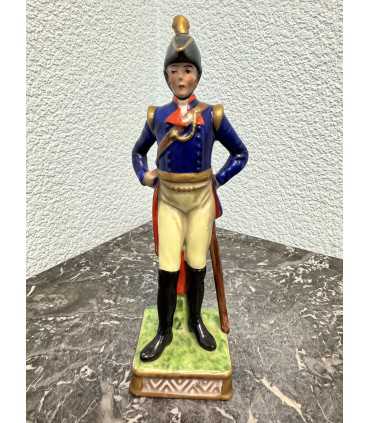 Фигурка солдата