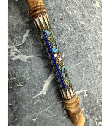 Деревянная ложка с отделкой серебром