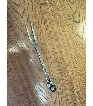 Вилка десертная