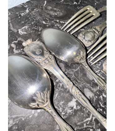 Набор из 5 ложек и вилок