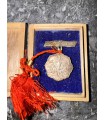 Знак за заслуги общества женщин патриоток Японии